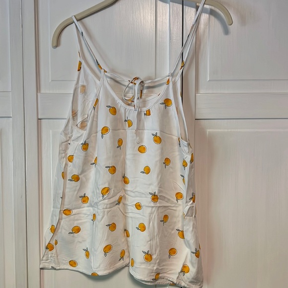 A new day tank.  Size small. - Picture 1 of 5